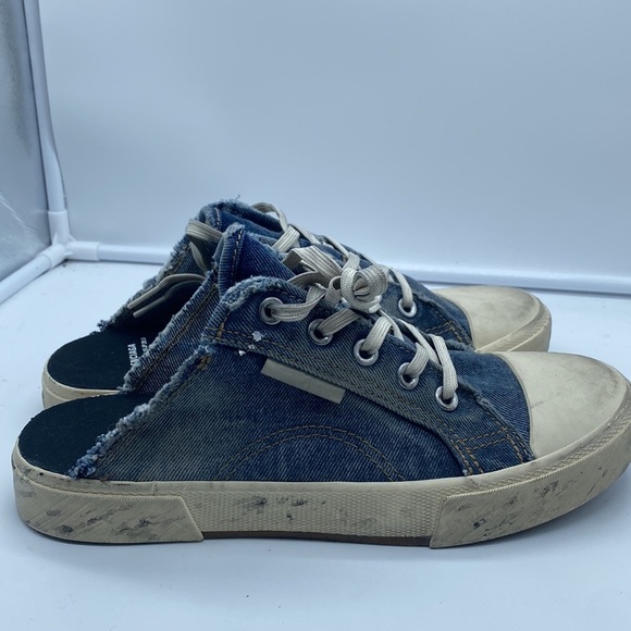 Womens BALENCIAGA Womens Slipons sneakers size 40 check them out - Picture 3 of 9